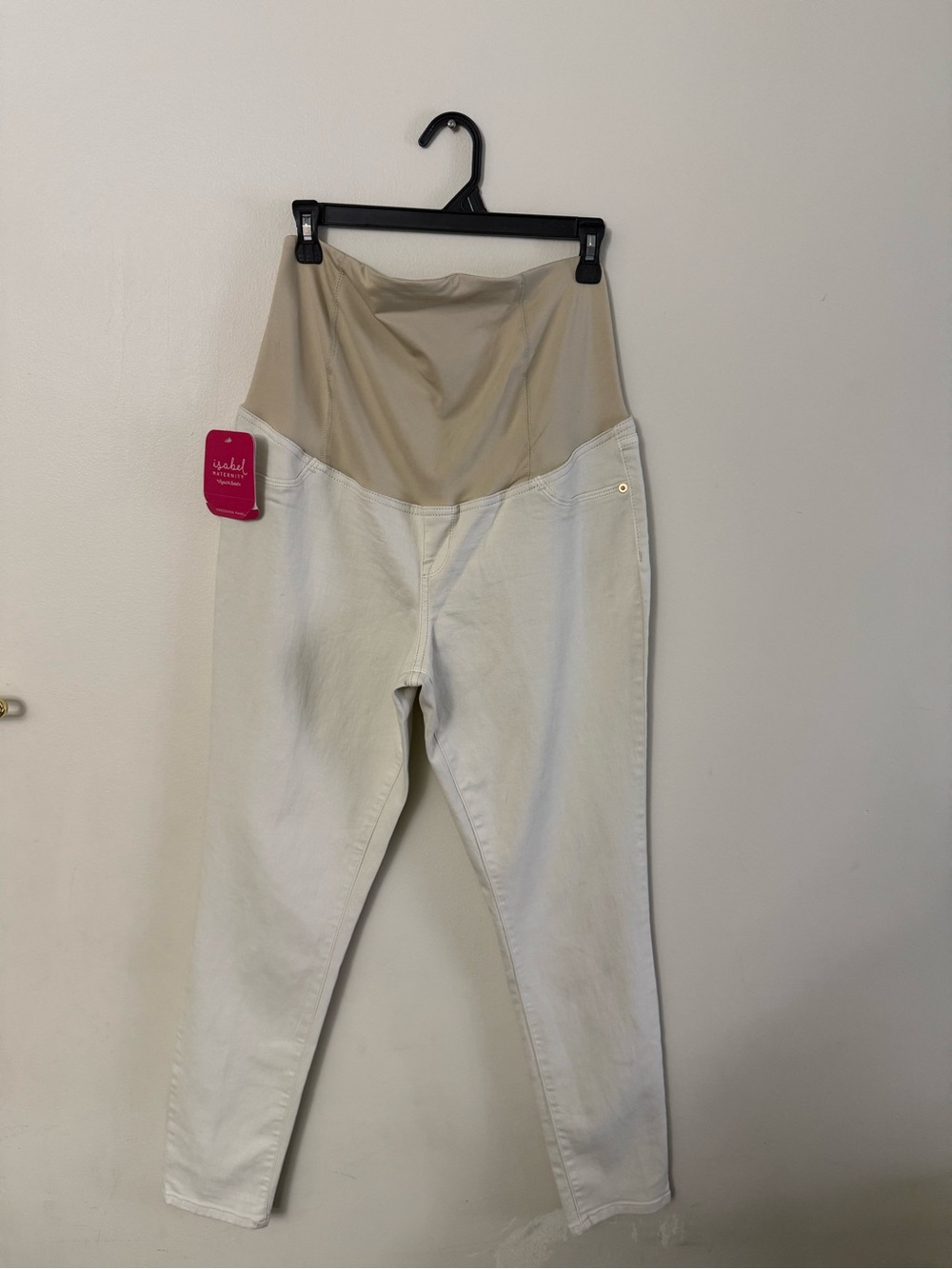 Ingrid & Isabel Cream Maternity Piece with Pink Brand Tag